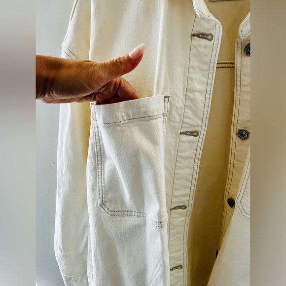 Abercrombie & Fitch Cream Denim Shacket Jacket with Contrast Stitching - Picture 4 of 8